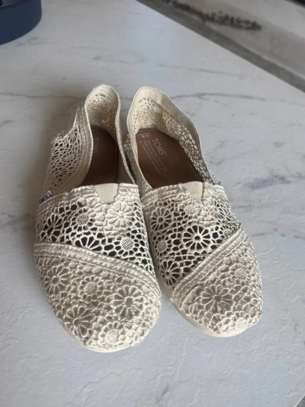 TOMS Alpargata Moroccan lace floral Crochet slip on flats Woman’s size 8 slides